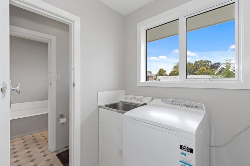 28 Carbine Place, Sockburn, Christchurch - Carousel 12