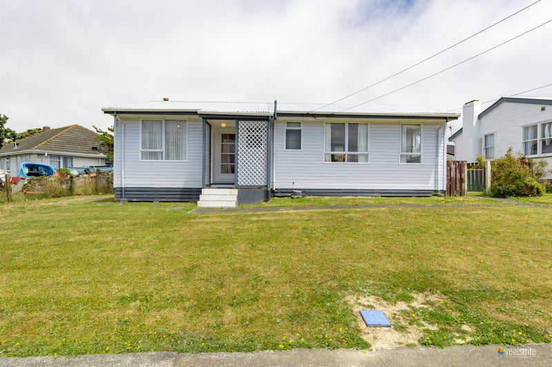56 Waiuta Street, Titahi Bay, Porirua - Carousel 1