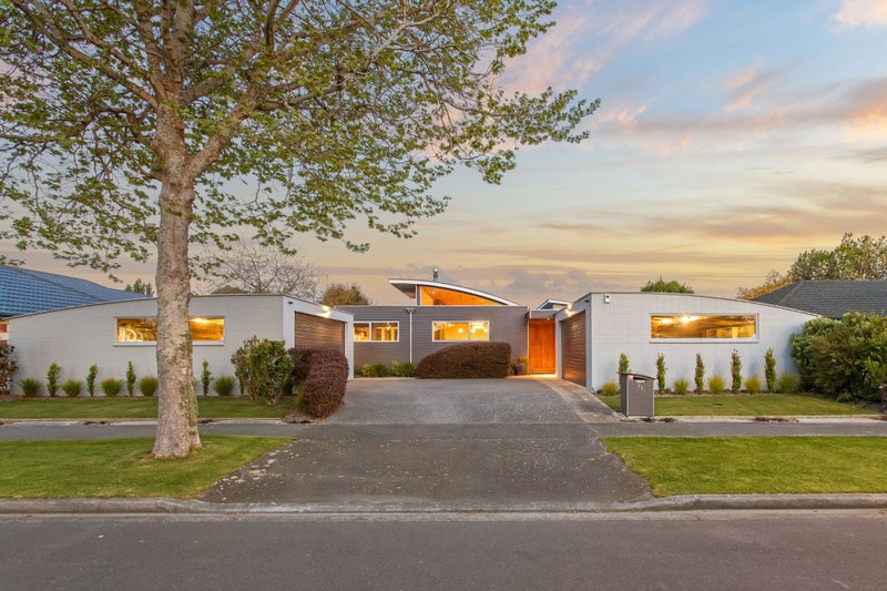 26 Riverwood Boulevard, Redwood, Christchurch - Carousel 1