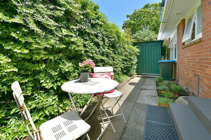 2/14 Dorchester Street, Meadowbank, Auckland - Carousel 18