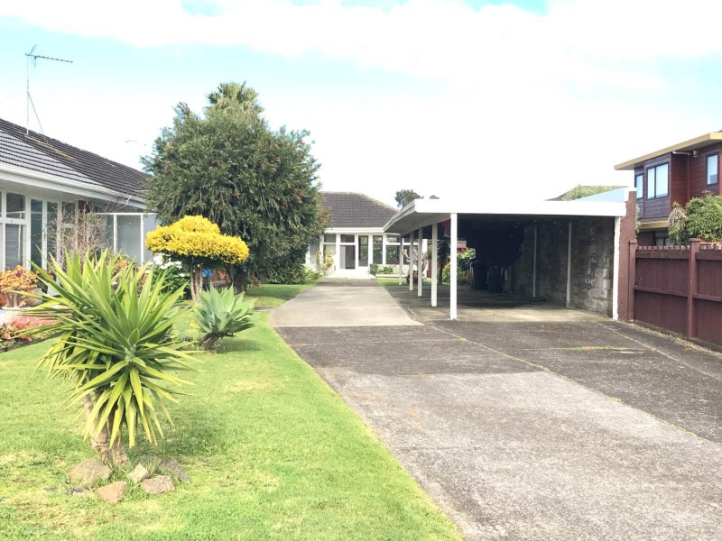 4/18 Tawhiri Road, One Tree Hill, Auckland - Carousel 14