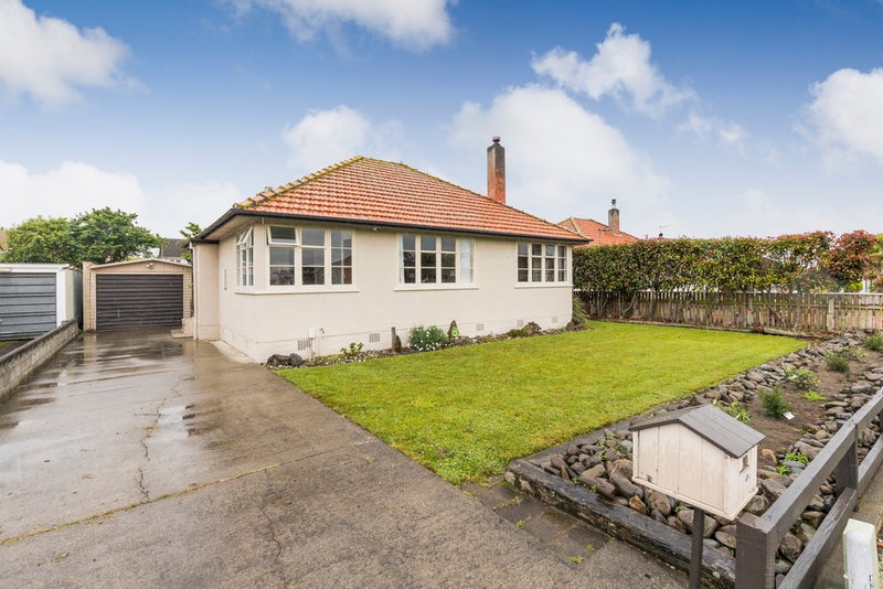 10 Severn Terrace, Roslyn, Palmerston North - Carousel 1
