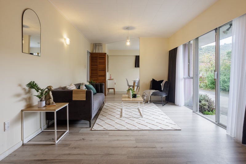 2/19 Parkvale Road, Karori, Wellington - Carousel 2