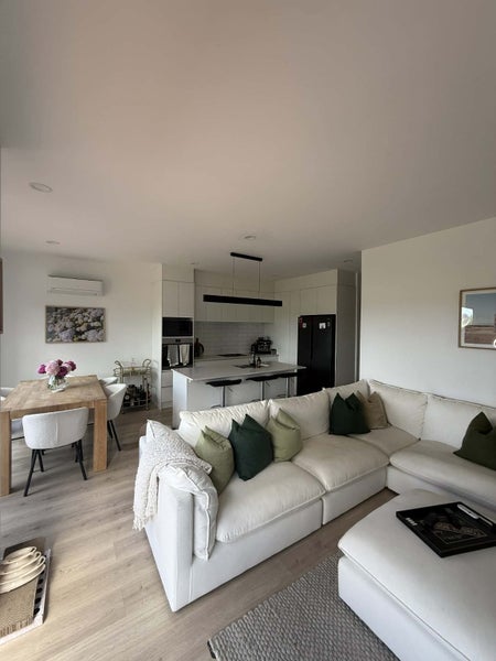 8 Berba Lane, Westgate, Auckland - Carousel 2
