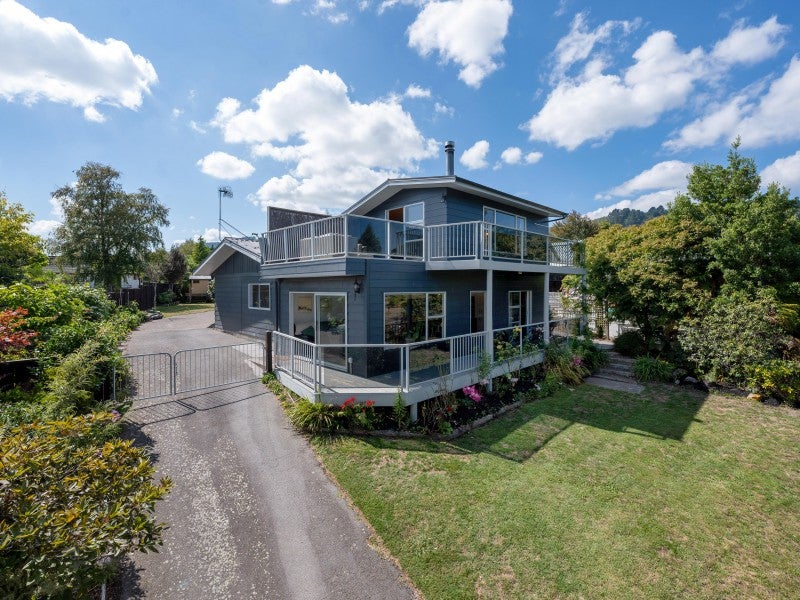 53 Marina Terrace, Taupo - Carousel 1