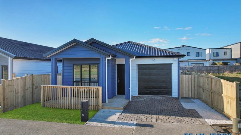 21 Huringa Road, Karaka, Papakura - Carousel 1