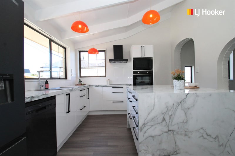 15 Havelock Street, Mornington, Dunedin - Carousel 2