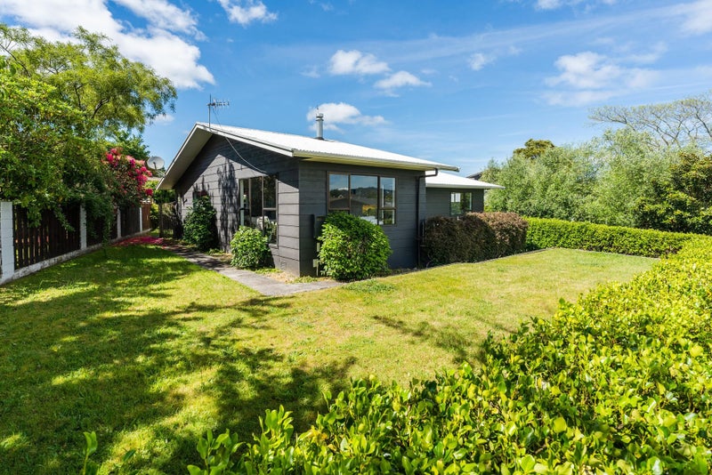 2 Holland Grove, Richmond Heights, Taupo - Carousel 1