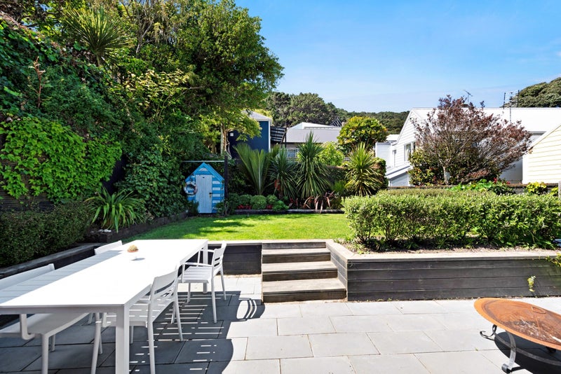 2 Port Street, Mount Victoria, Wellington - Carousel 2