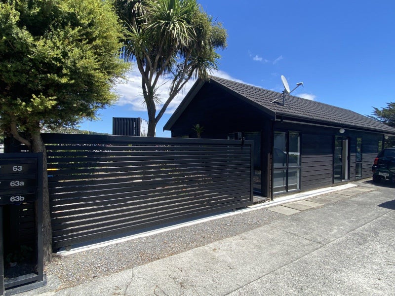 63 Mana Esplanade, Paremata, Porirua - Carousel 2