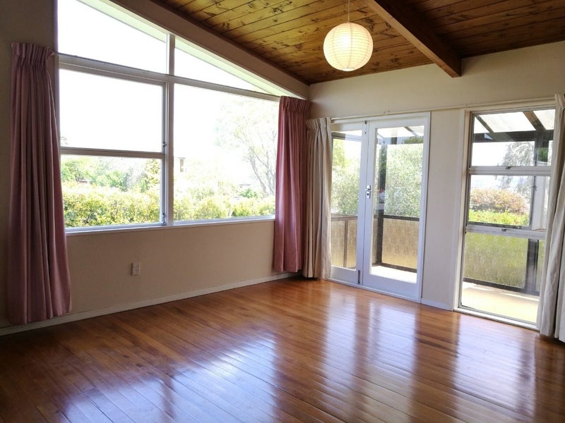 29 Trevola Street, New Windsor, Auckland - Carousel 2