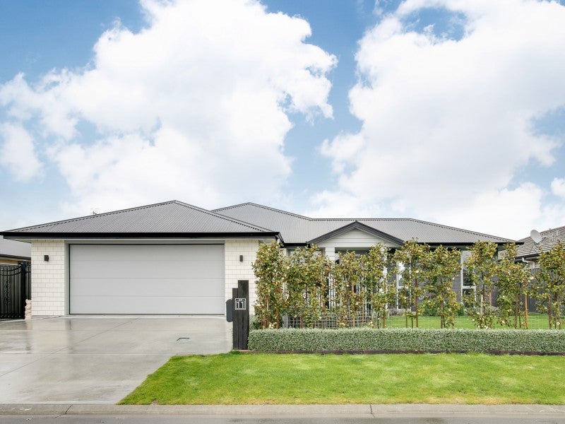 11 Rakaia Way, Poraiti, Napier - Carousel 1