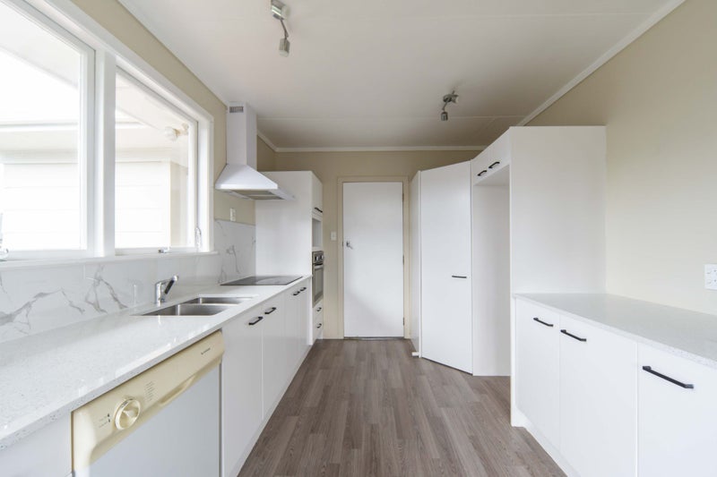 39 Lilac Street, Melville, Hamilton - Carousel 2