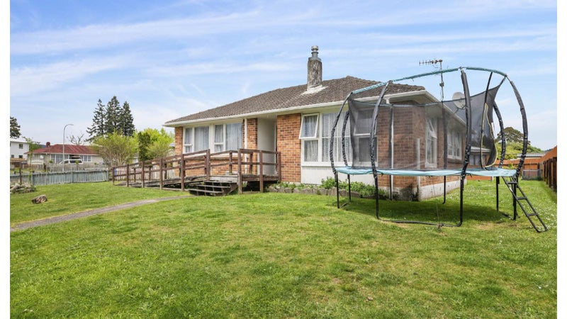 44 Harold Crescent, Fordlands, Rotorua - Carousel 1