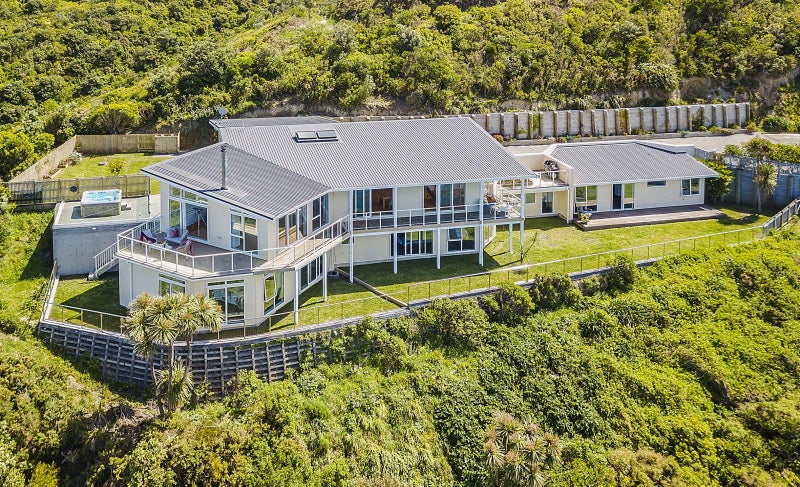 16 Signallers Grove, Strathmore Park, Wellington - Carousel 2