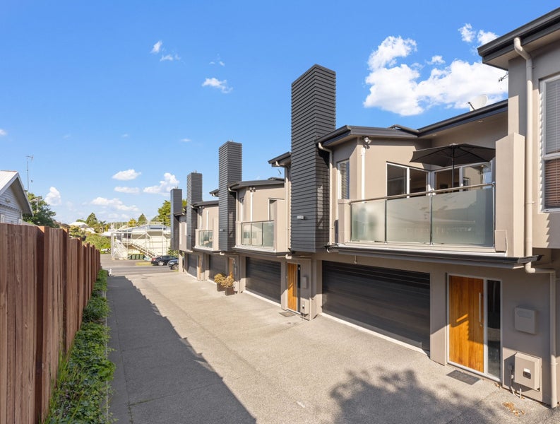 10D Manning Street, Hamilton Central, Hamilton - Carousel 2