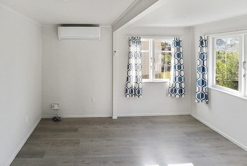 44 Williams Crescent, Otara, Auckland - Carousel 2