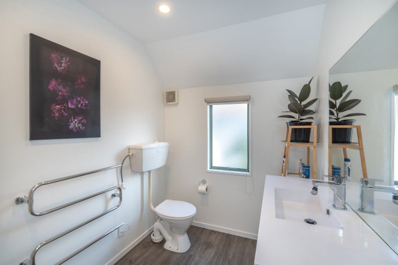 1/11 Crohane Place, Addington, Christchurch - Carousel 18