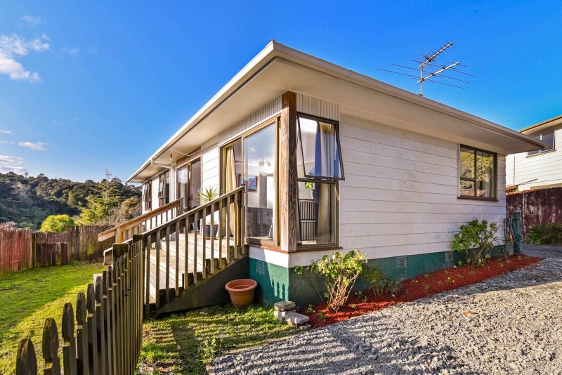 77 Bayview Road, Bayview, Auckland - Carousel 1