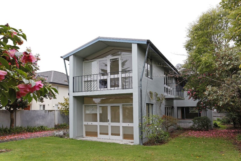 1/28 Glandovey Road, Fendalton, Christchurch - Carousel 1