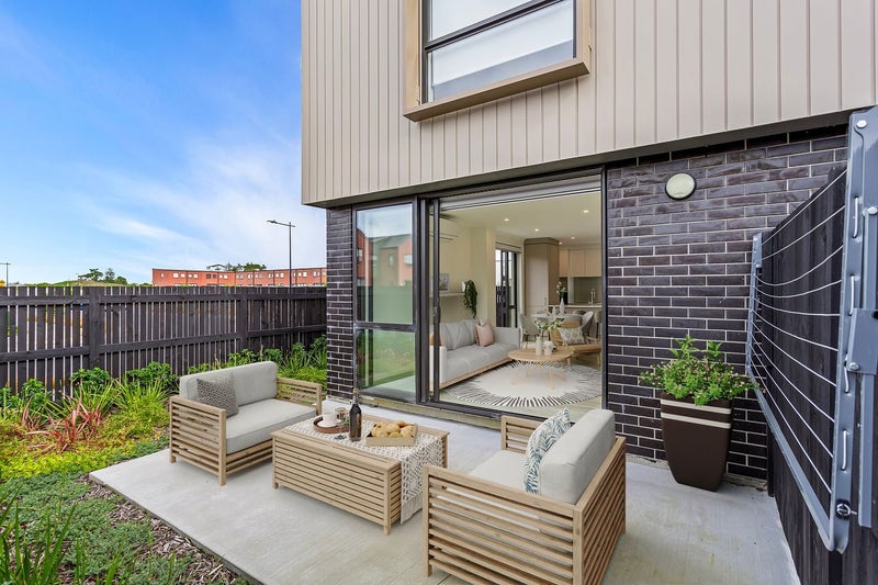 66 Te Tihi Street, Wiri, Auckland - Carousel 1