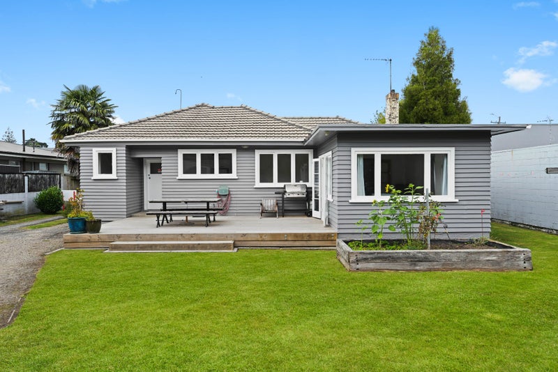 106 Maeroa Road, Maeroa, Hamilton - Carousel 1