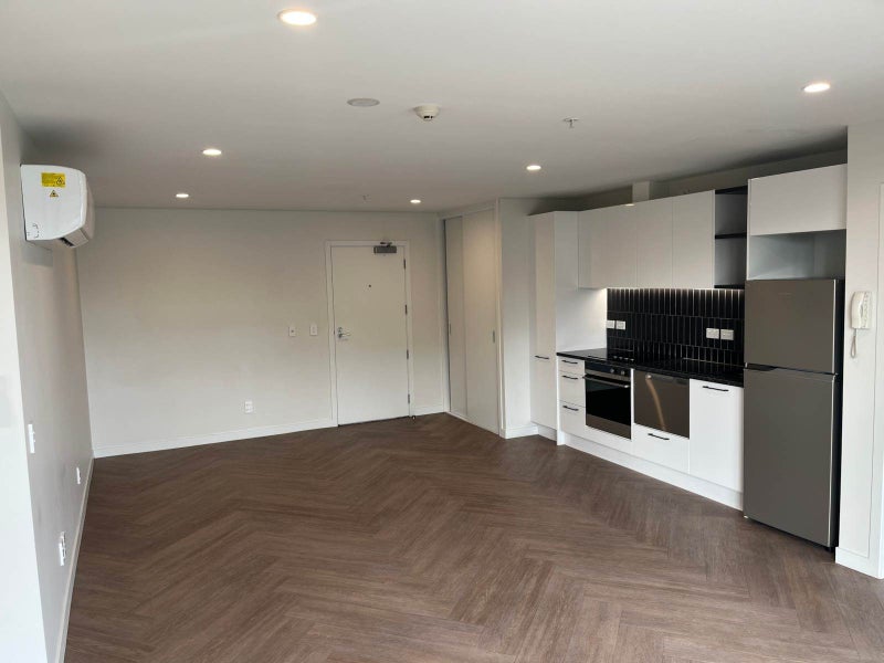 401/82 Jellicoe Road, Panmure, Auckland - Carousel 2