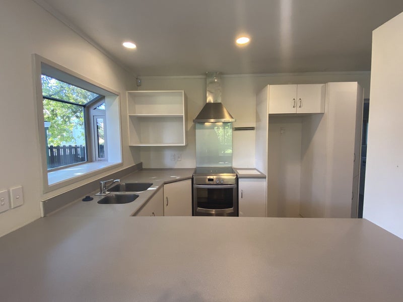 17A Taiere Terrace, Onehunga, Auckland - Carousel 2