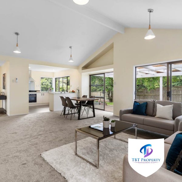 128 Everglade Drive, Totara Heights, Auckland - Carousel 2