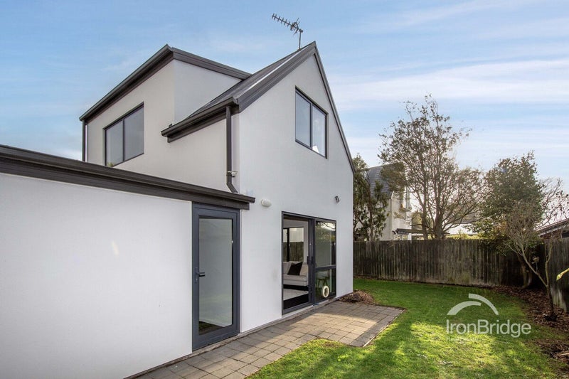 22 Coles Place, St Albans, Christchurch - Carousel 10