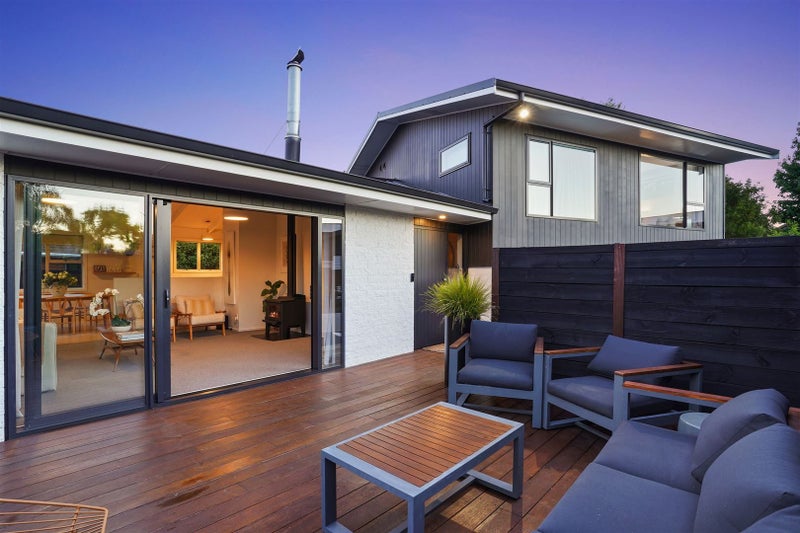 11 Lombard Place, Avonhead, Christchurch - Carousel 1