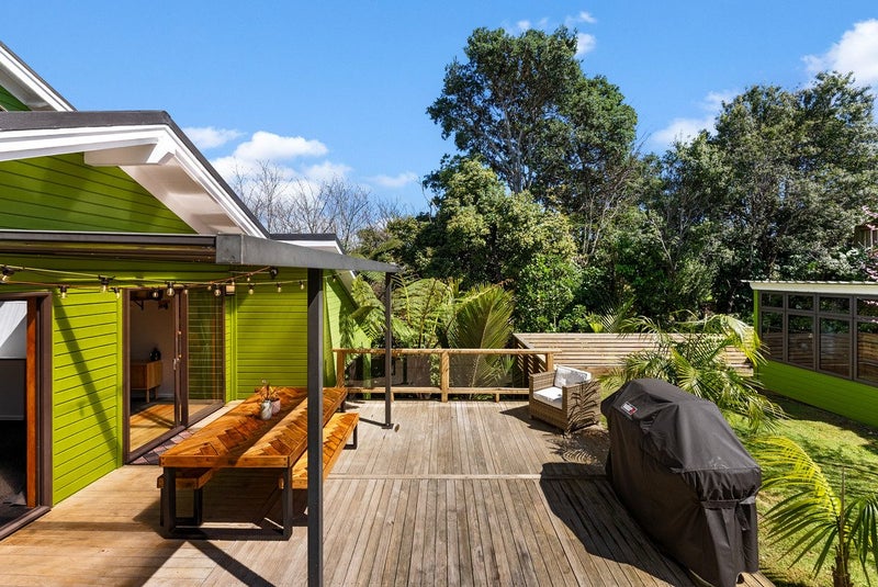 18B Mayfair Place, Westown, New Plymouth - Carousel 2