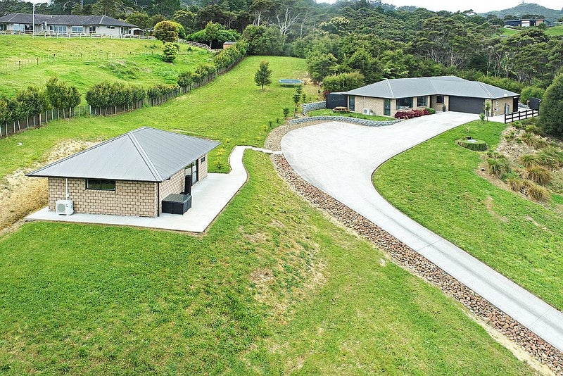 24 Pinnacle Hill Road, Pokeno - Carousel 2
