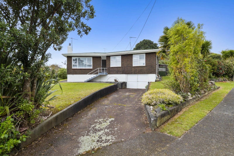 2 Whakawhiti Street, Marfell, New Plymouth - Carousel 2