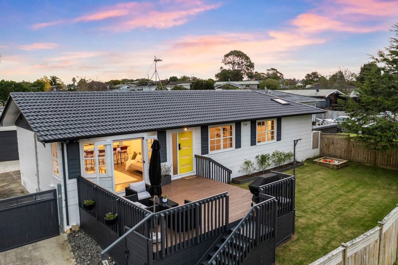 21 Blanche Way, Half Moon Bay, Auckland - Carousel 2