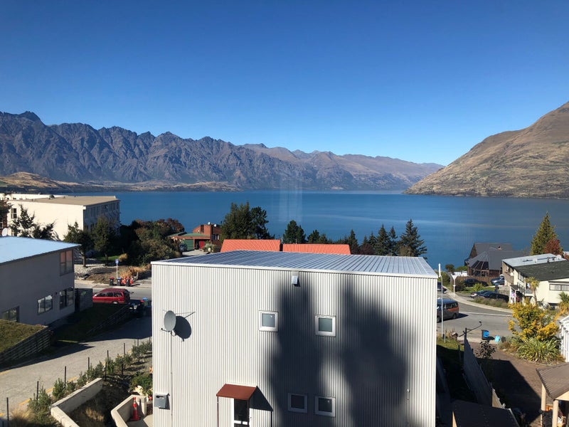 28A Sainsbury Road, Fernhill, Queenstown - Carousel 1