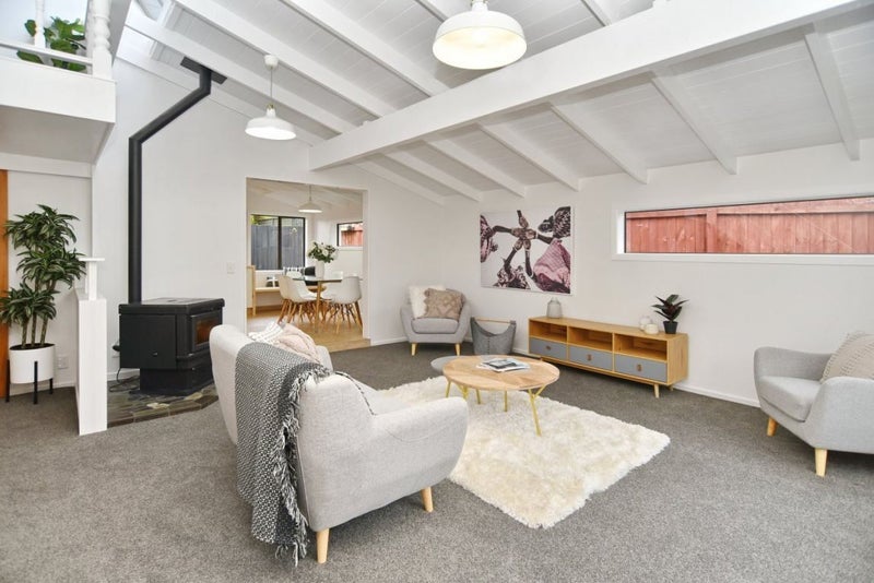 52A Sevenoaks Drive, Bryndwr, Christchurch - Carousel 2