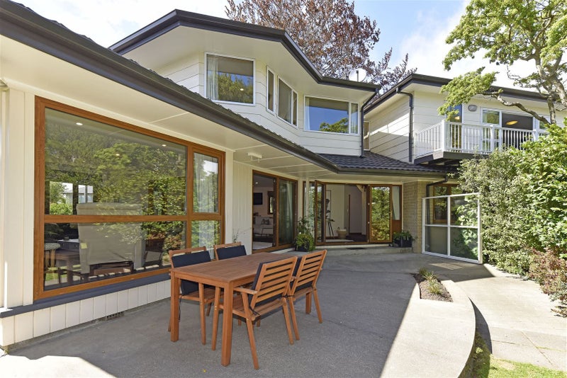 2 Hadlow Place, Burnside, Christchurch - Carousel 1