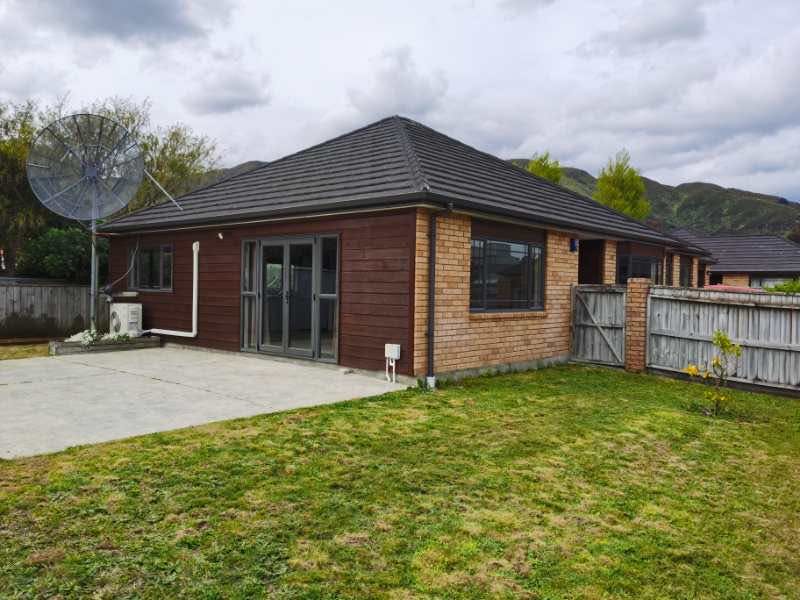 37 Moana Grove, Waiwhetu, Lower Hutt - Carousel 1