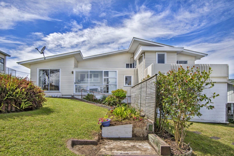 10 Harbour View Road, Onerahi, Whangarei - Carousel 1
