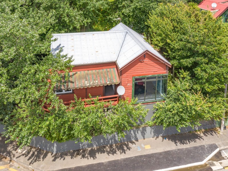 54 Anzac Parade, Durie Hill, Whanganui - Carousel 1