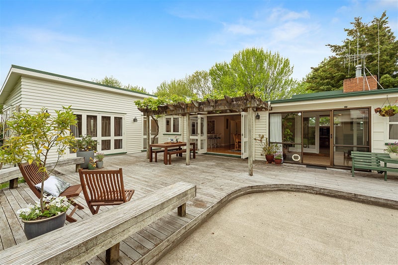 1 Stanley Street, Claudelands, Hamilton - Carousel 12