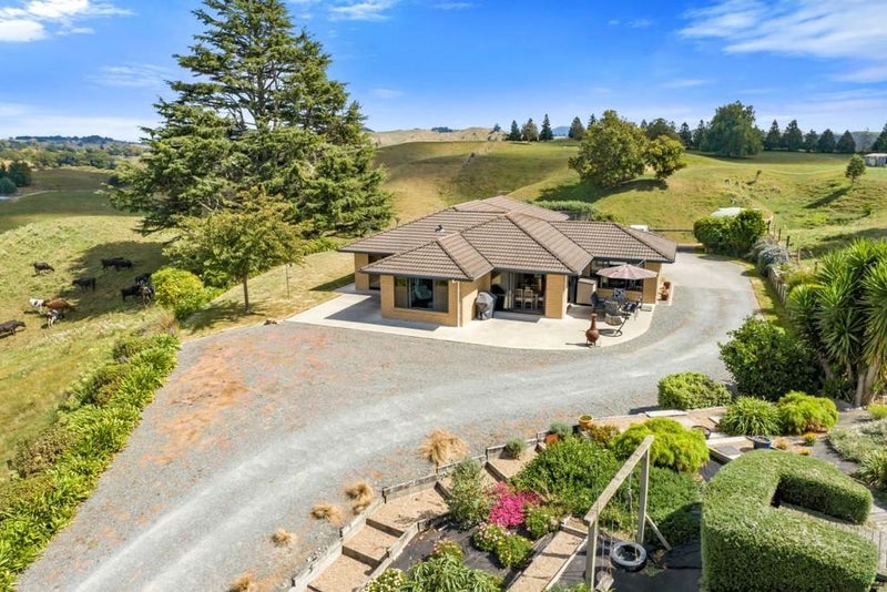 28 Taumangi Road, Tirau - Carousel 1