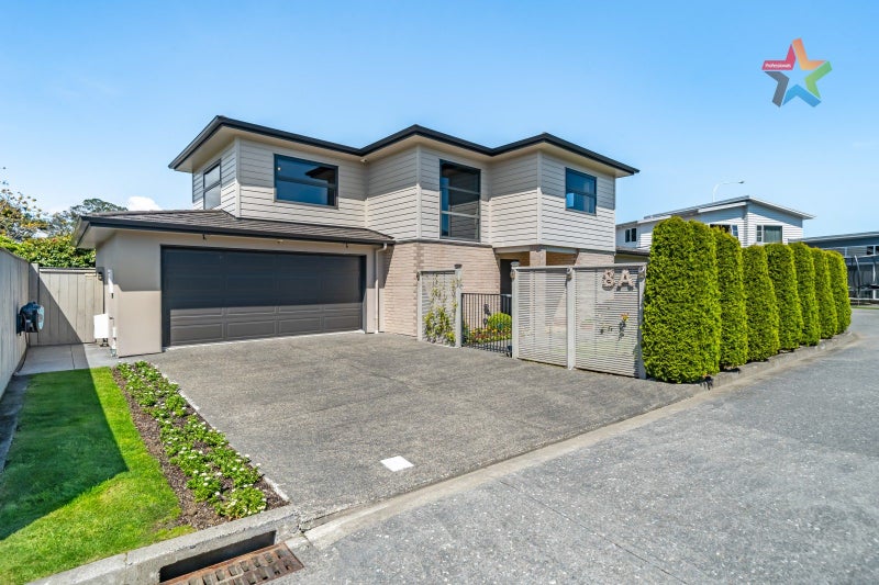 8A Glen Iris Grove, Woburn, Lower Hutt - Carousel 2