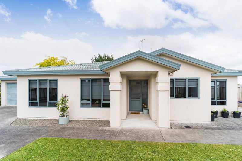 5 Jordan Way, Kelvin Grove, Palmerston North - Carousel 1