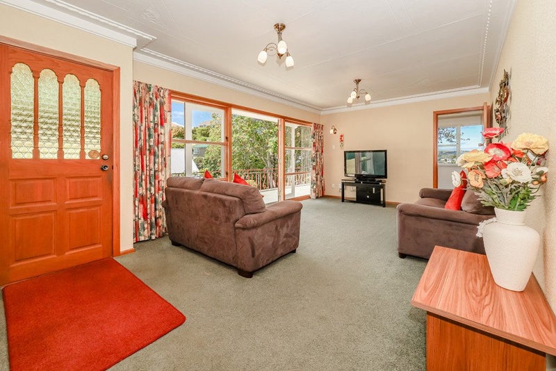 39 Centennial Avenue, Helensburgh, Dunedin - Carousel 2