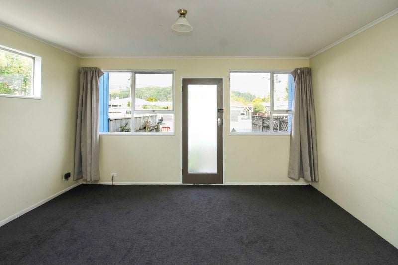 8/100 Martin Street, Wallaceville, Upper Hutt - Carousel 2