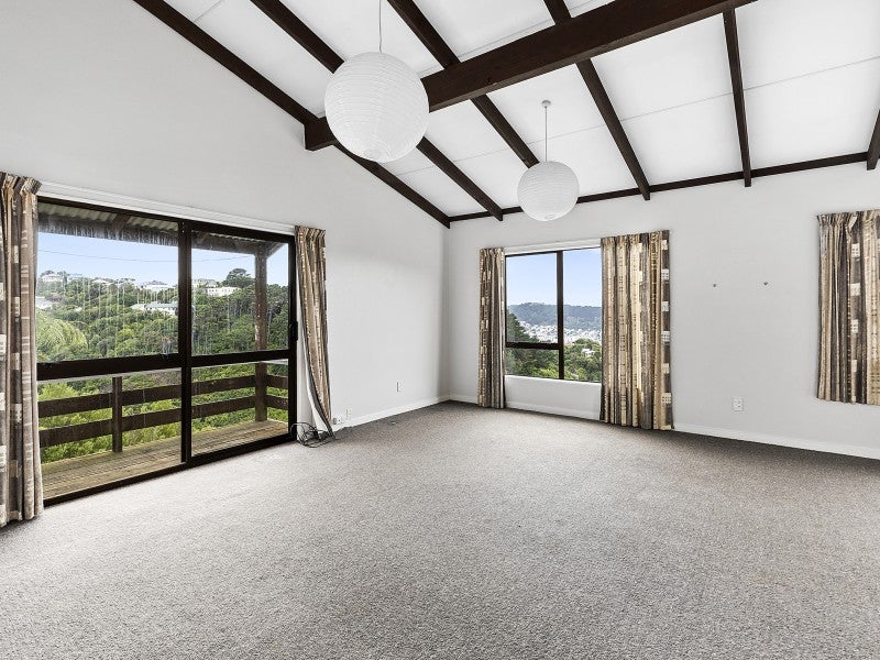 152 Raroa Road, Aro Valley, Wellington - Carousel 1