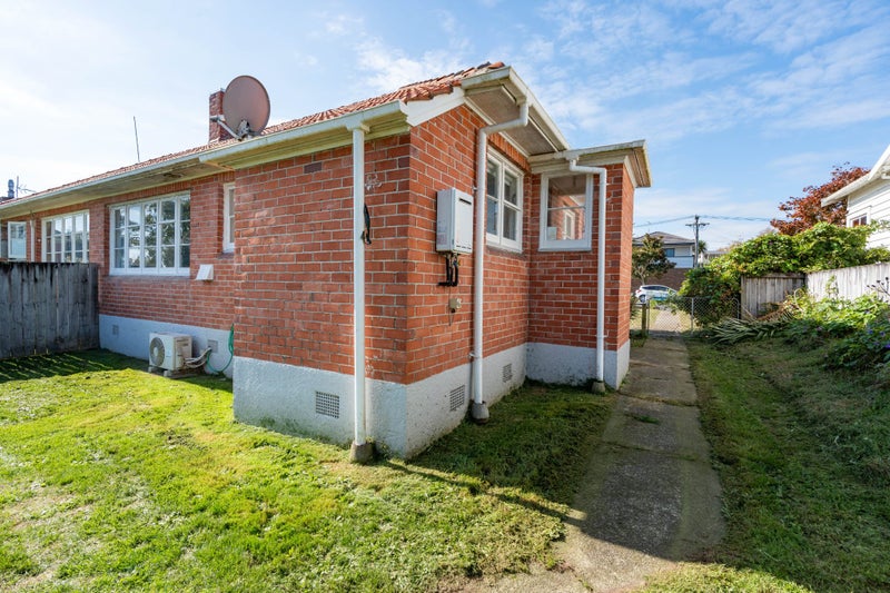 101 MacFarlane Street, Hamilton East, Hamilton - Carousel 12
