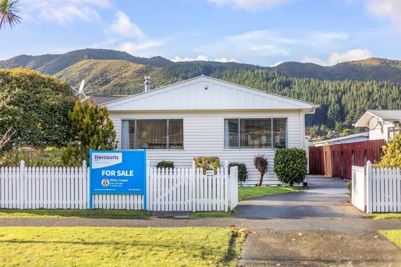 236 Wellington Road, Wainuiomata, Lower Hutt - Carousel 1